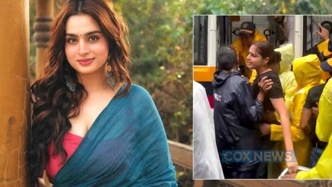 শিক্ষার্থীদের বিক্ষোভে গিয়ে পুলিশের হাতে আটক ‘ধুরন্ধর’ অভিনেত্রী আয়েশা খান