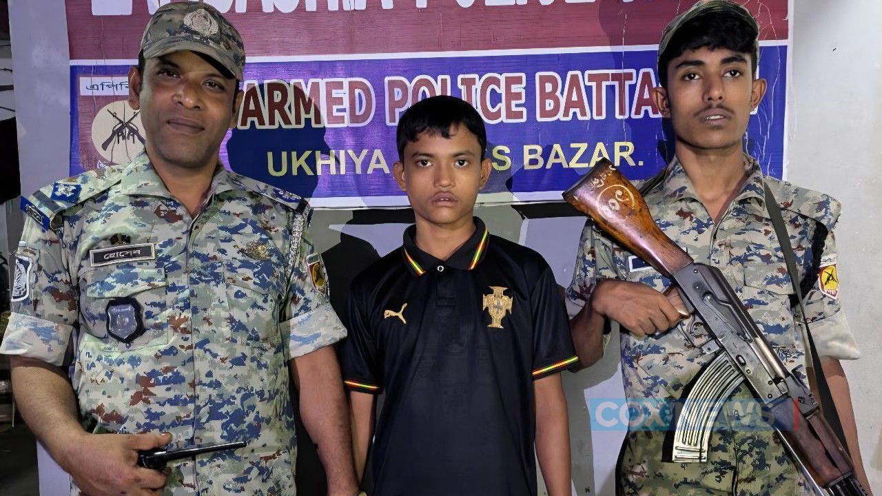 উখিয়ার লাম্বাশিয়া চেকপোস্টে ৫,৮৪০ পিস ইয়াবাসহ রোহিঙ্গা কিশোর আটক