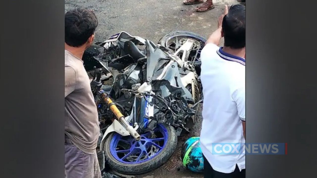 মহাসড়কে থেমে যাওয়া ৩টি গাড়িকে ধাক্কা দিলো বাস, প্রাণ হারালেন দুই শিক্ষার্থী