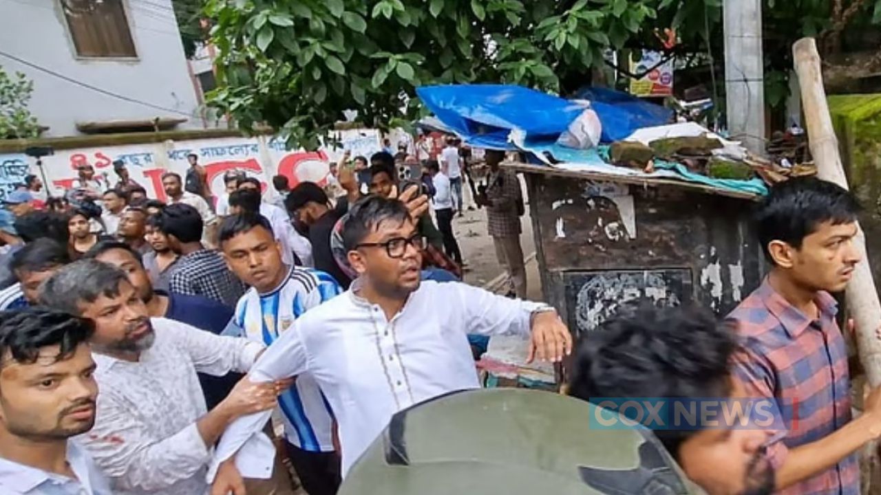 আলিয়া মাদ্রাসায় সংঘর্ষের পর হল ছাড়ল শিবির, ঢুকল ছাত্রদল