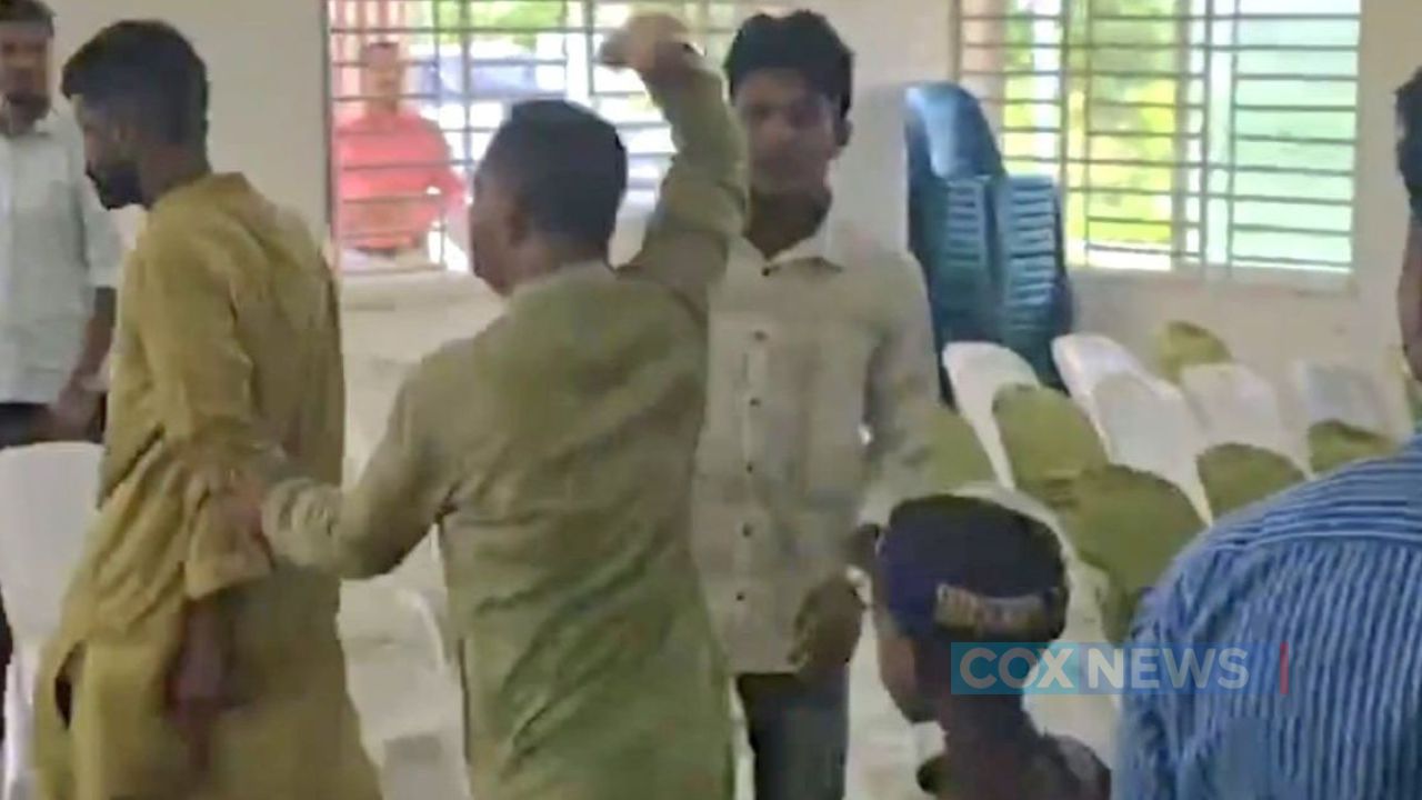 ‘জুলাই যোদ্ধাদের’ মারধর করে অনুষ্ঠান থেকে বের করে দিলেন বিএনপি নেতা