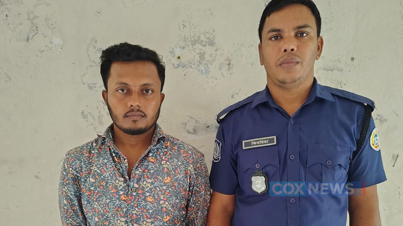 বন্ধুর স্ত্রীর গলায় ছুরি ধরে ধর্ষণ