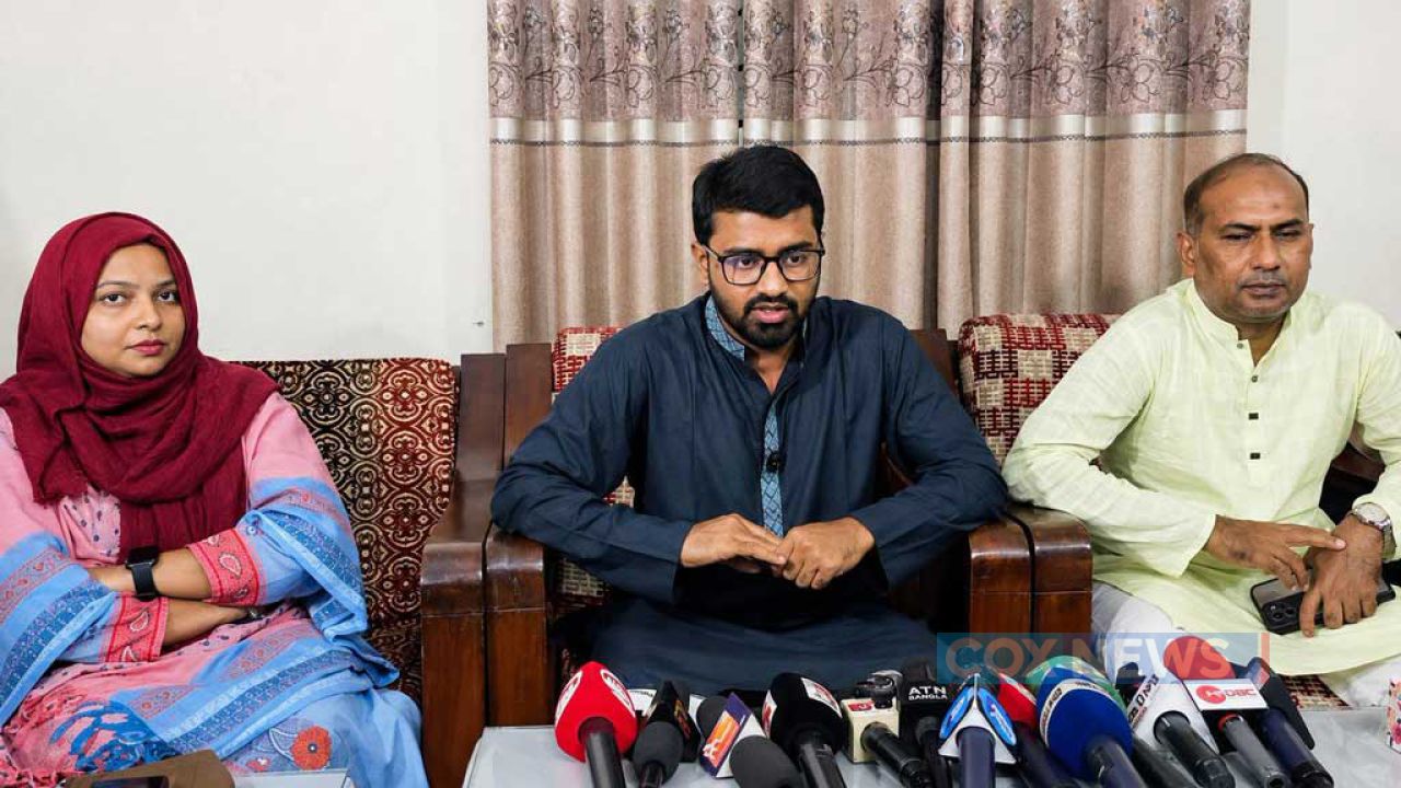 জামায়াত-এনসিপি মব সৃষ্টি করে আওয়ামী লীগের ফেরার পথ তৈরি করে দিচ্ছে: রাশেদ খান