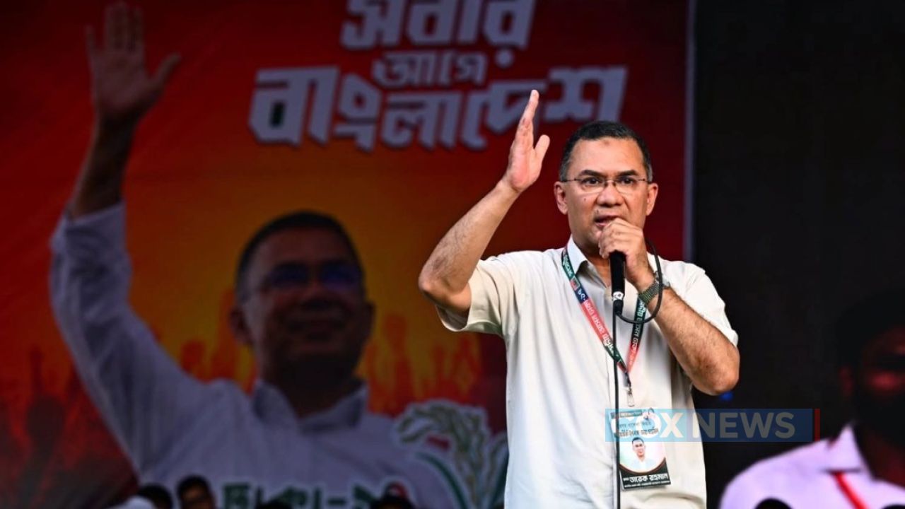 পেছনে বসে ফ্যানের বাতাস খাচ্ছে আর সামনে বলছে ‘বিদ্যুৎ চাই-বিদ্যুৎ চাই’: প্রধানমন্ত্রী