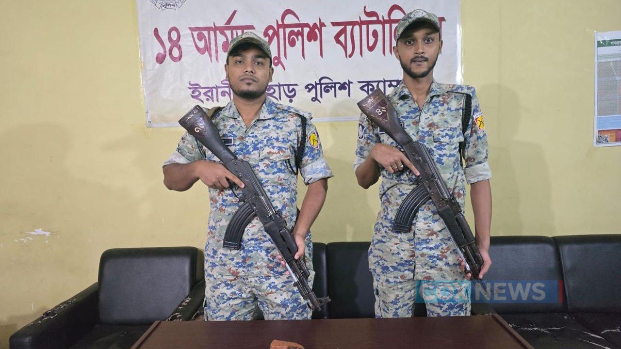উখিয়ার ক্যাম্পে মাটিতে পুঁতে রাখা অবৈধ অস্ত্র উদ্ধার 